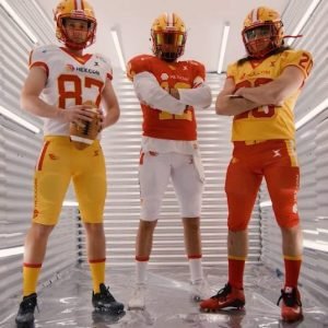 custom-Football-uniforms